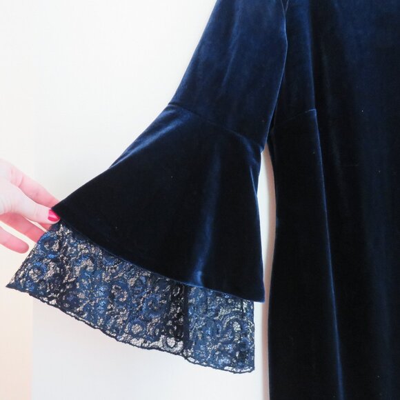 FRANK LYMAN Navy Blue Velvet Morticia Addams Bell Sleeve Dark Whimsigoth Dress - Picture 3 of 10